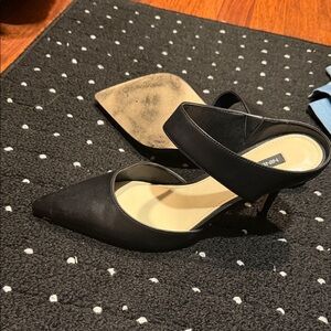 Nine West Black Pointed Toe Heels